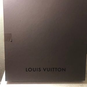 Louis Vuitton box